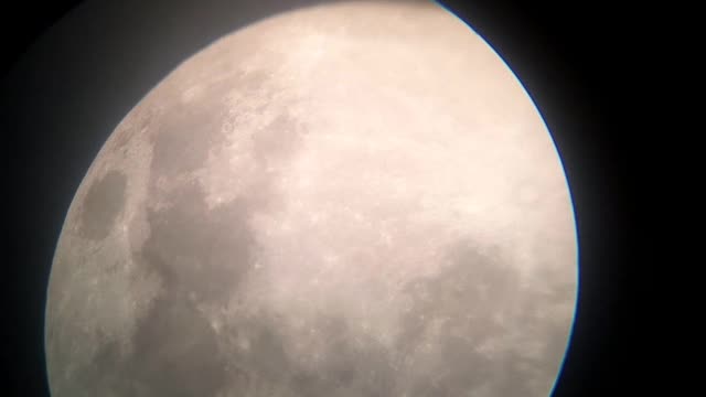 Worm Moon 2 hrs before peak on 3-18-2022