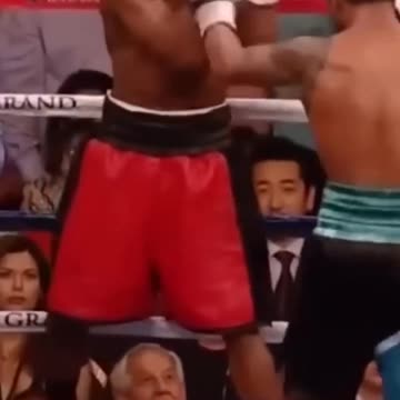 Talking while Boxing Floyd Mayweather ve Shane Mosley #mayweather #boxinghighlights