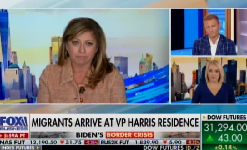 Busloads of Migrants Dropped Off at Border Czar Kamala Harris's Home - At Least 100 Dumped on Lawn