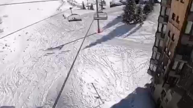 Ski parachute