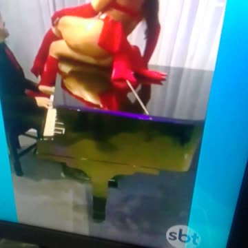 graciane barbosa damcamdo dama de vermelho