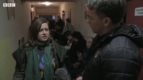Residents in Lviv prepare to fight for Ukraine against Russia