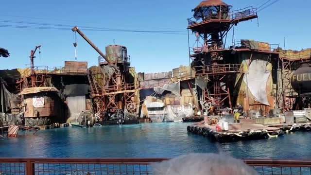 Universal Waterworld show