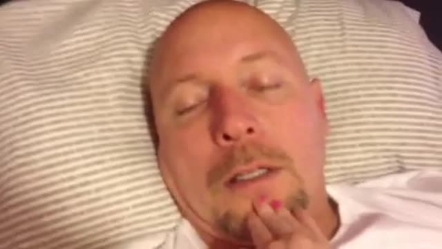 Sleeping Dad Scares Daughter Who Thinks That She Is Pranking Him