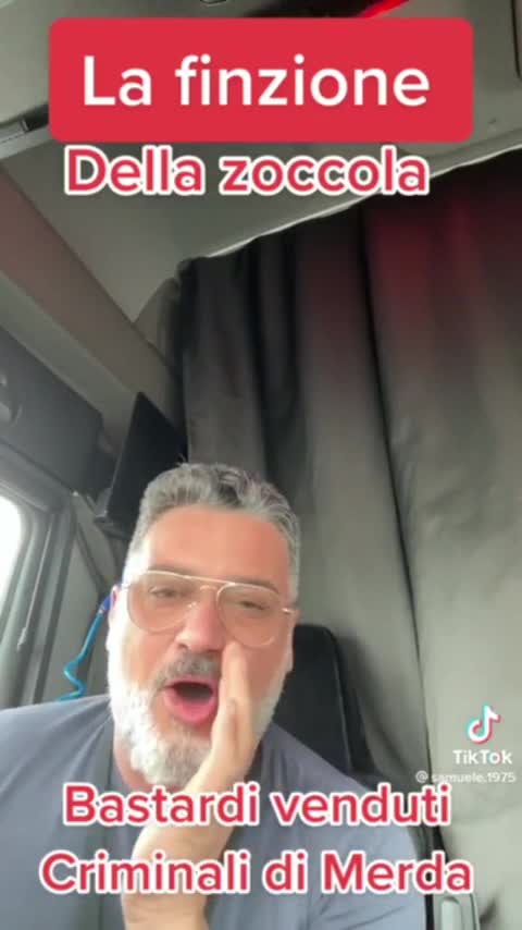 La finzione della zoccola.