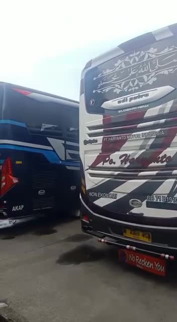 The idol bus transportation