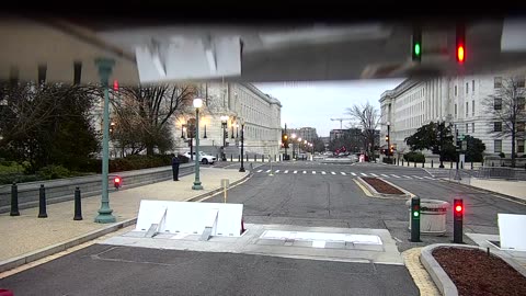 0672USCG00K25SouthBarricadeInbound_2021-01-05_07h24min27s357ms.mp4
