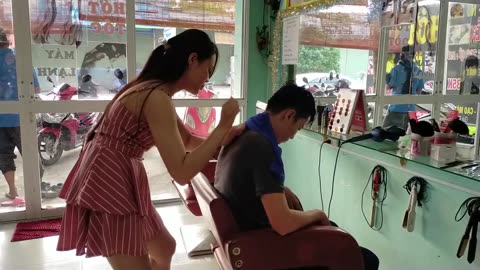 Relax Shampoo - Massage Face, Neck, Shoulder - Vietnam Barbershop