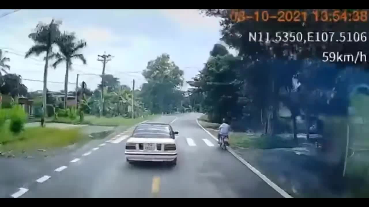 this is a video of a car speeding on a very dangerous road