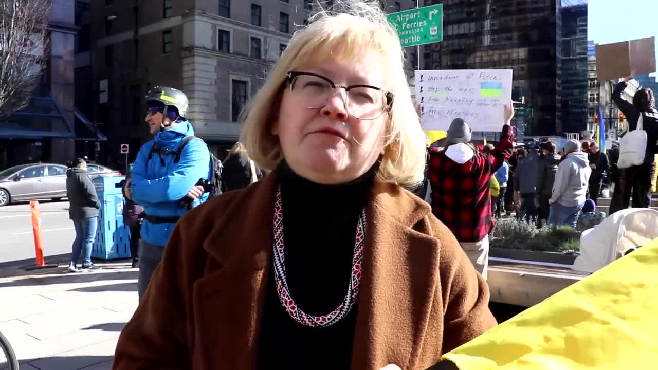 Rally for Ukraine held in Vancouver