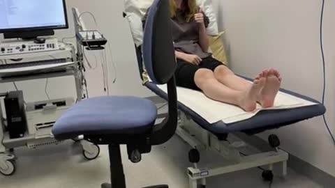 TikTok [_evessalon_] vax injury