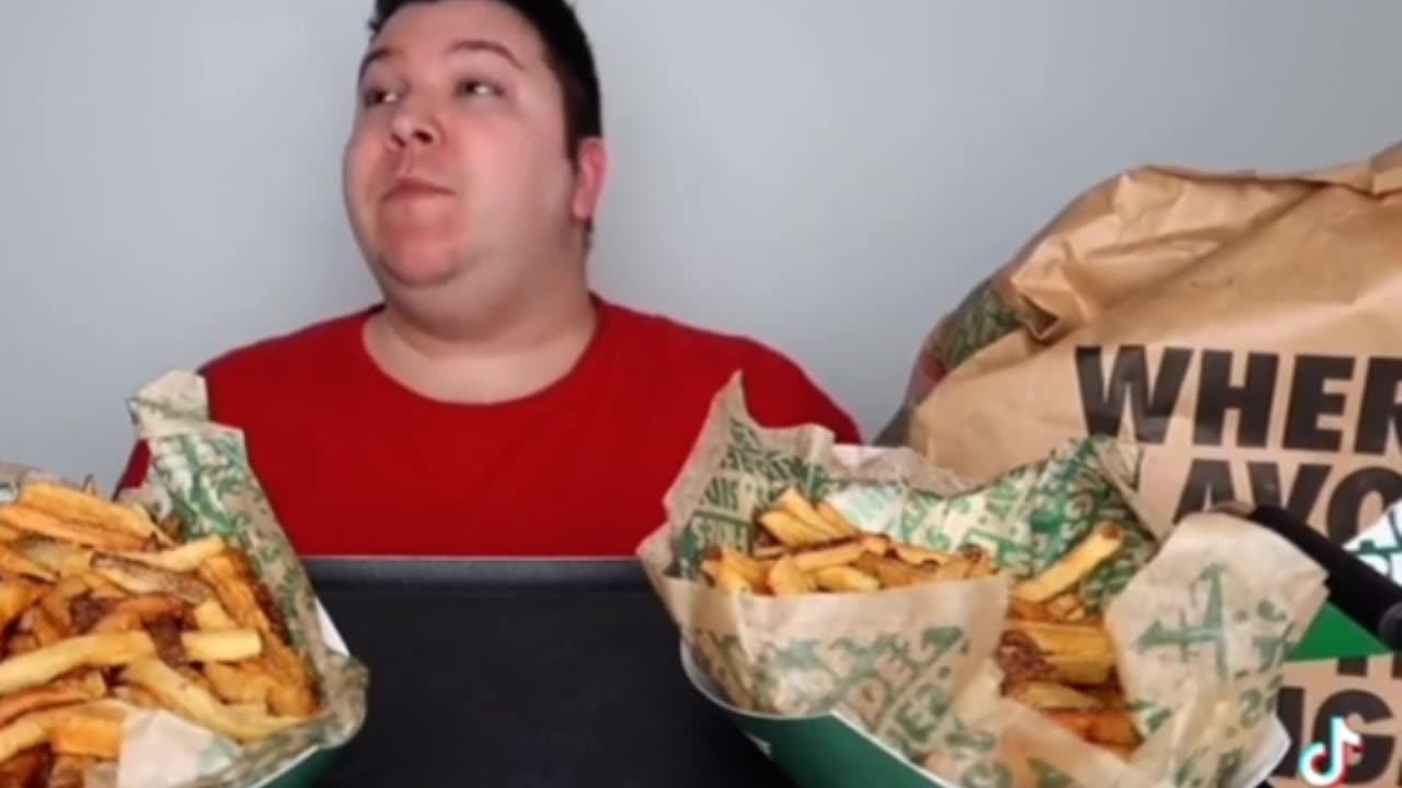 😂 Obesity will do this to you