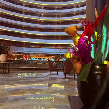 ✨ Immersed in the Luxury of a Golden Globe ✨📍Hangzhou #traveldiaries