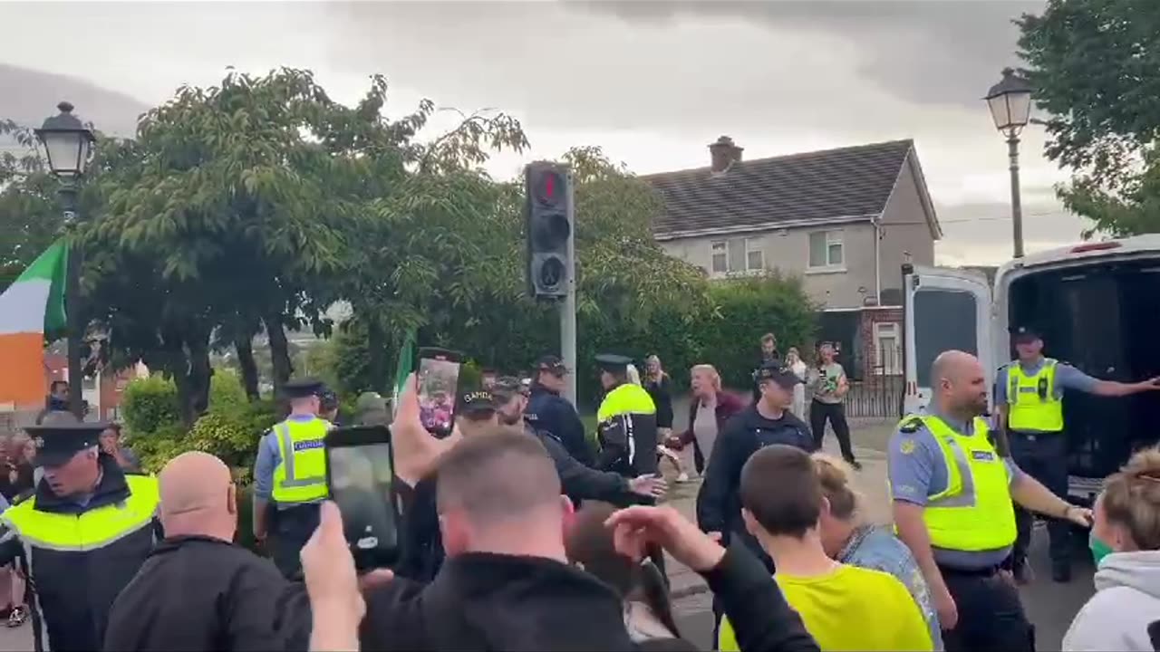 Garda actively working against the people again...