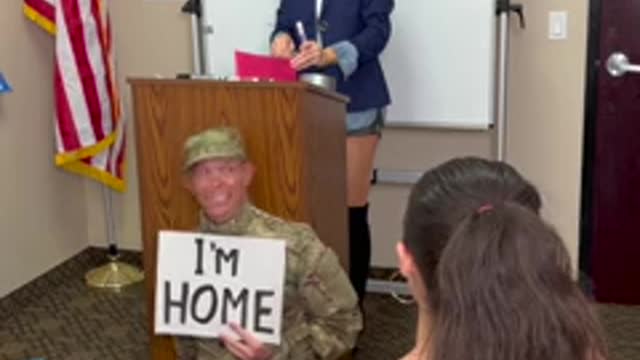 teacher surprised by military husband! ❤❤