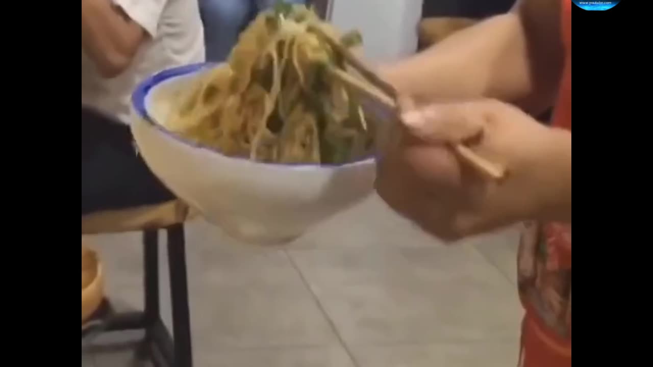 He took all the noodles in his mouth and threw them out funny video full watch