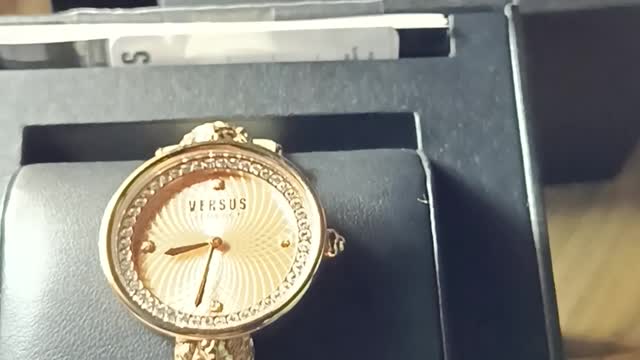 Versus watch - PREMIUM SHOPPING