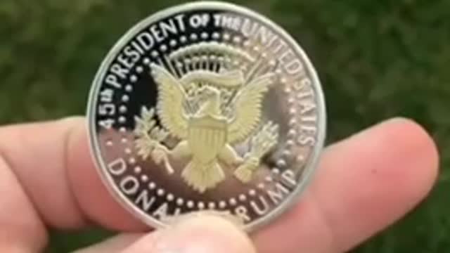 OUR PRESIDENT DONALD TRUMP IS GIVING FREE GOLD COIN TO EVERY AMERICAN PATRIOT