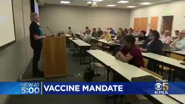 California Public Universities to require COVID-19 vaccination require COVID-19 vaccination