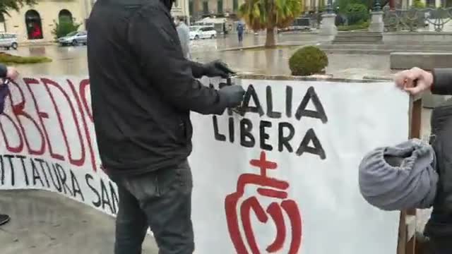 Action de protestation contre la tyrannie sanitaire - Italie décembre 2021