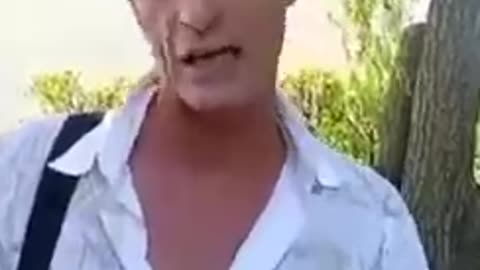 Le persone iniziano a svegliarsi.