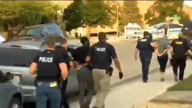 BLM & Antifa Riots 2020 - 2020-08-08-00-34-21-Rockford.mp4