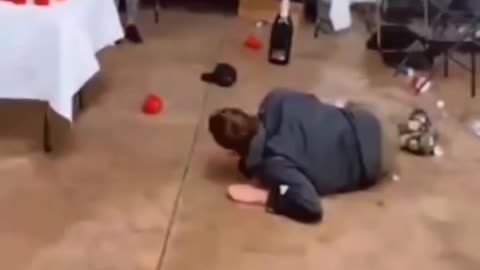 funny fail| almost got it| hit the table