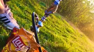 Hookah sun lays friend