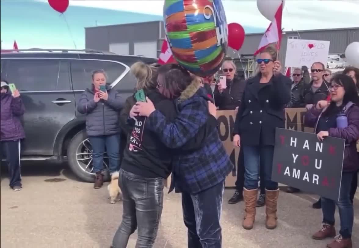 Freedom Convoy Organizer Tamara Lich Is Welcomed Home With Astounding Love and Support