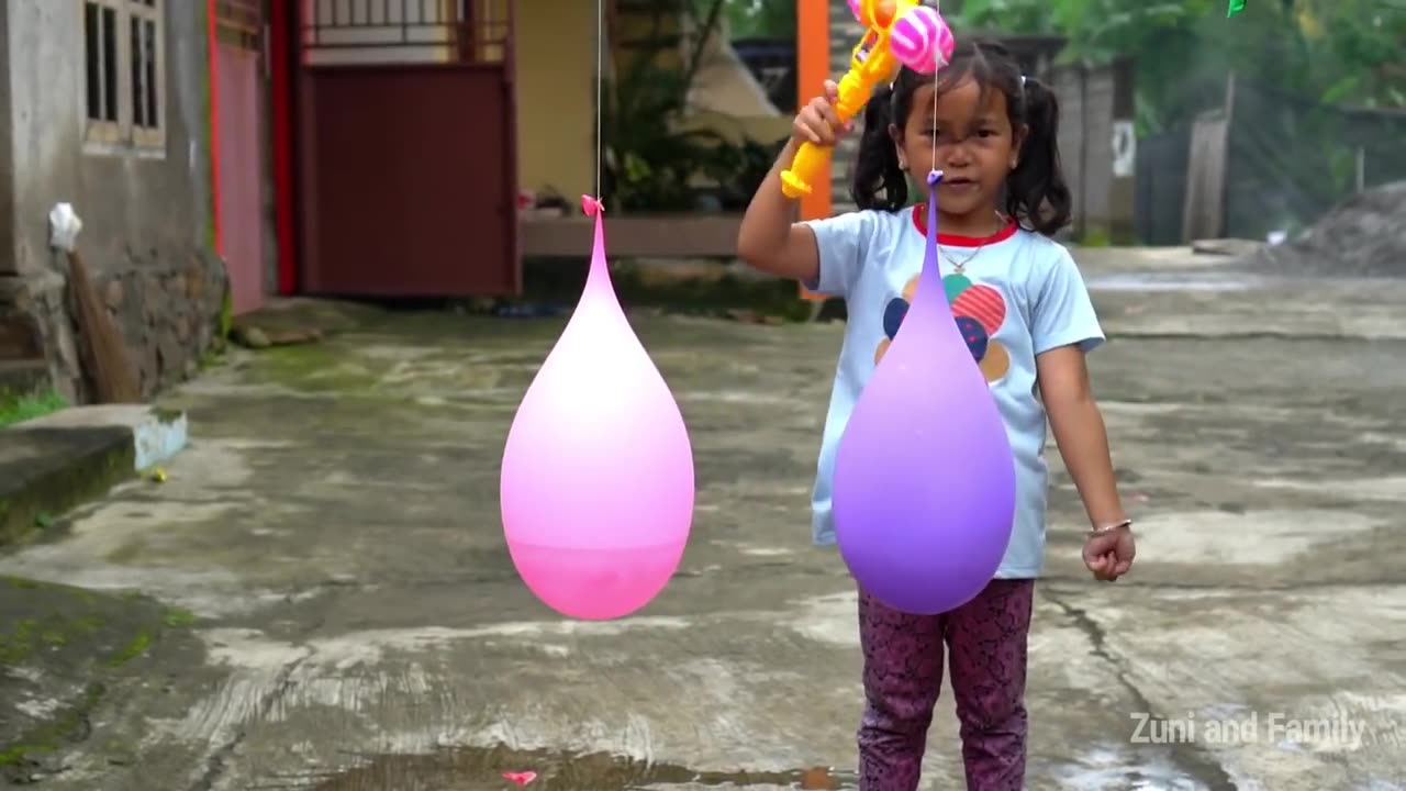 KEYSHA Singing FINGER FAMILY SONG Learning Colors With Balloons & Exploding