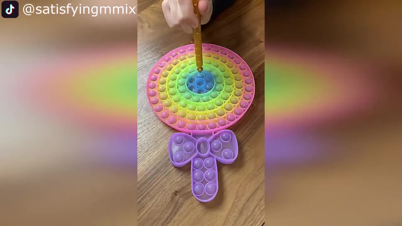 Oddly satisfying video