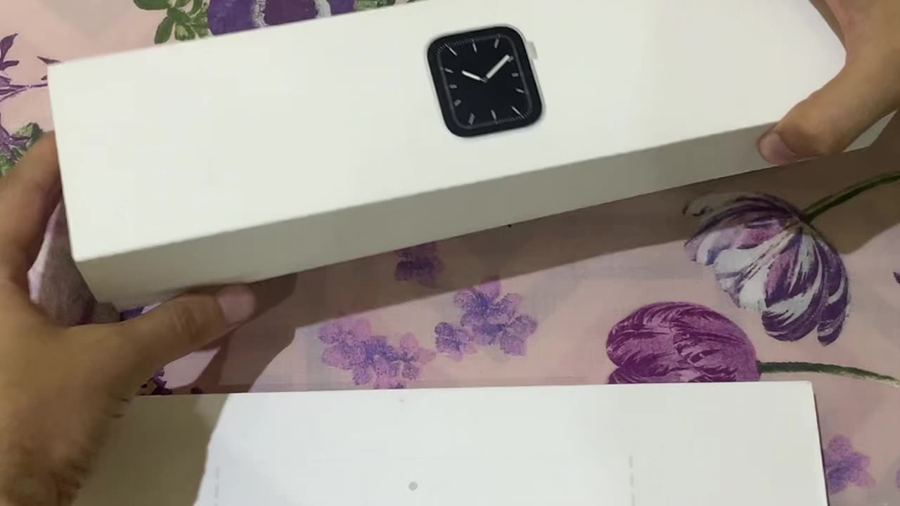 Apple watch series 5 unboxing