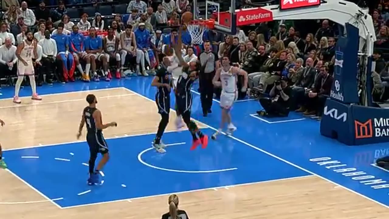 NBA - SGA gets shifty and puts it home with the left 💪 Magic-Thunder