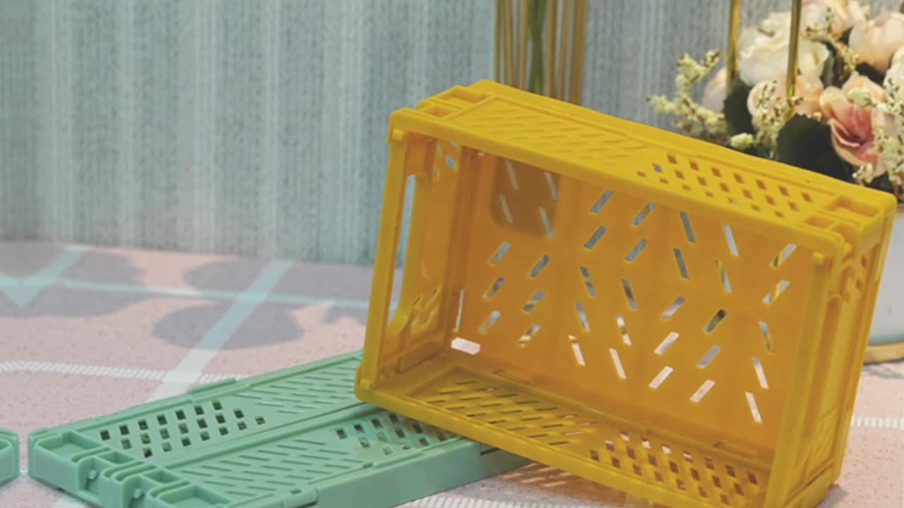 Zhongyi factory produces mini folding baskets