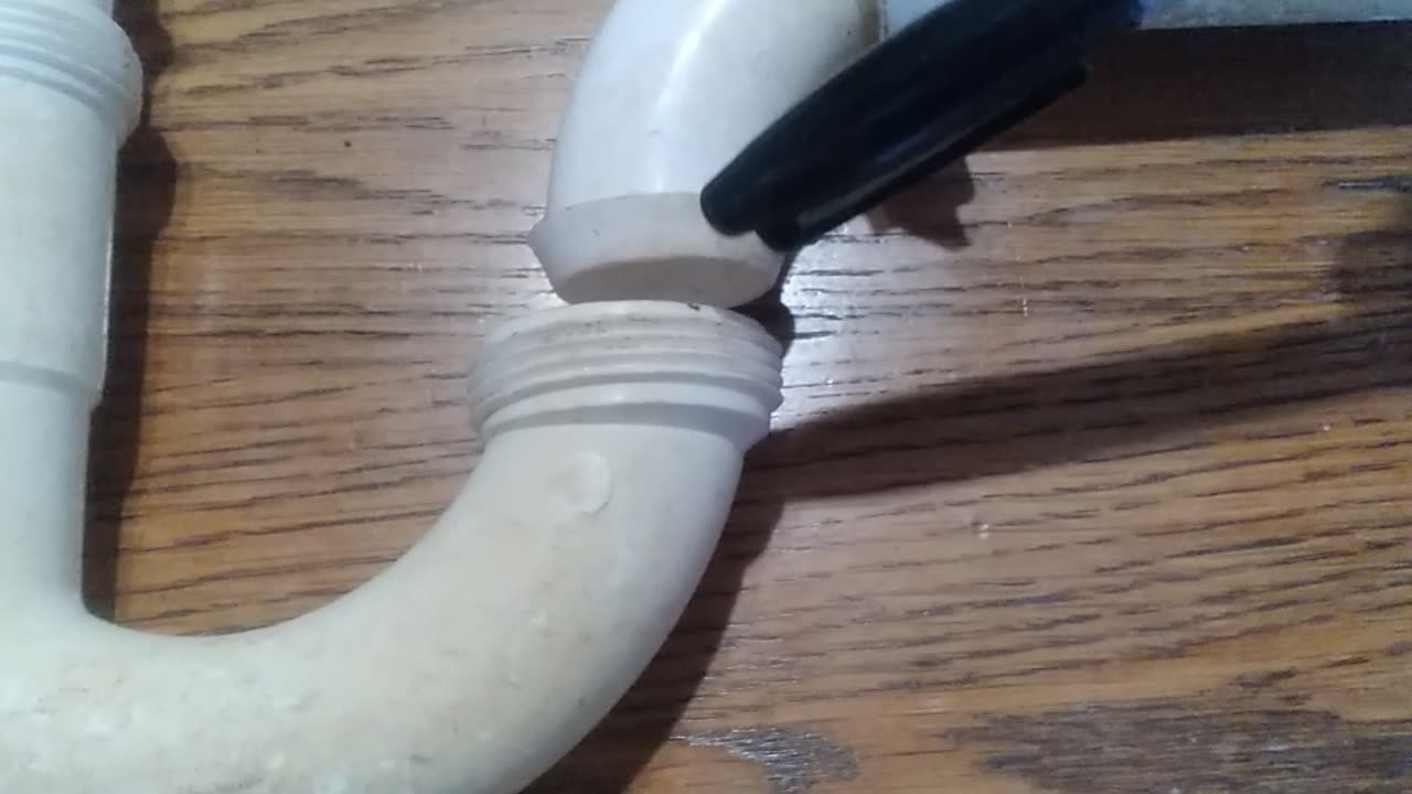 How To Join Bathroom Sink Pipes?