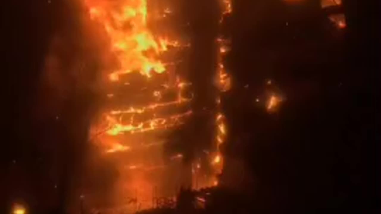 Another video of the Gandhi Hospital fire - Tehran