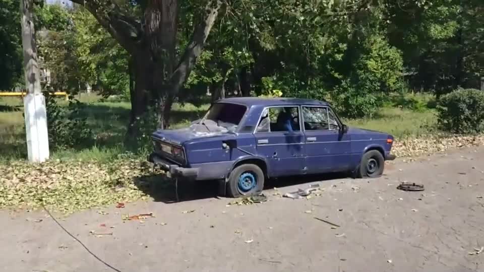 Ukrainian army fired at a hospital in the Kuibyshev district of Donetsk.