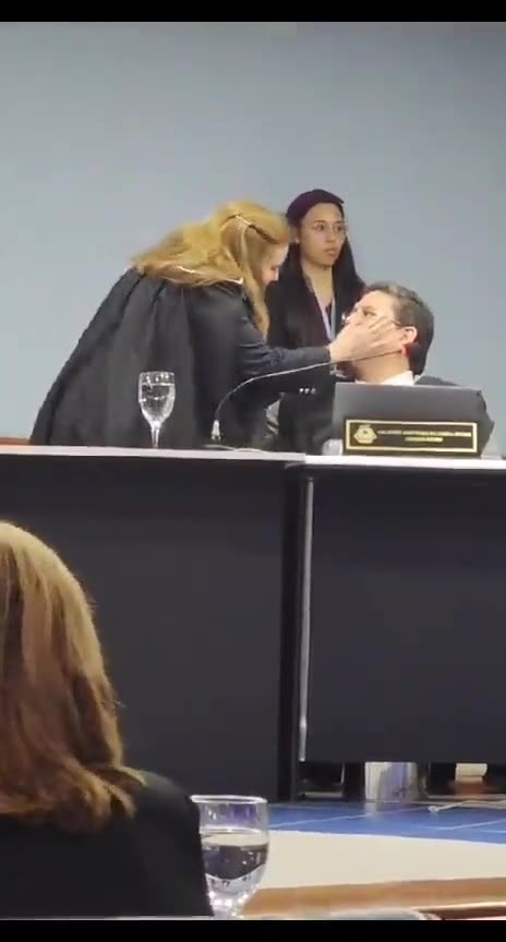 O momento em que a Conselheira do TCE-AM teria sido chamada de "safada"