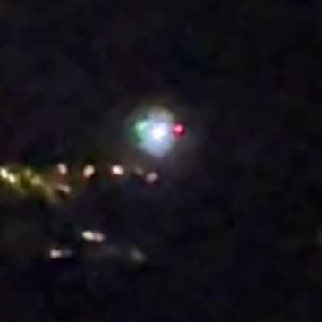 Airline Passenger Captures Video of Drone From Above While Approaching LaGuardia Airport