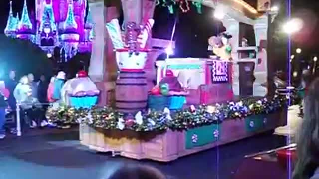 Disney Christmas parade from street level