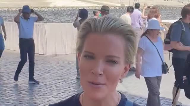 Megyn Kelly: Aktivitete të pazakonta në Vatikan pasi raportet shpërthejnë se Papa Françesku mund të jetë gati të japë dorëheqjen.