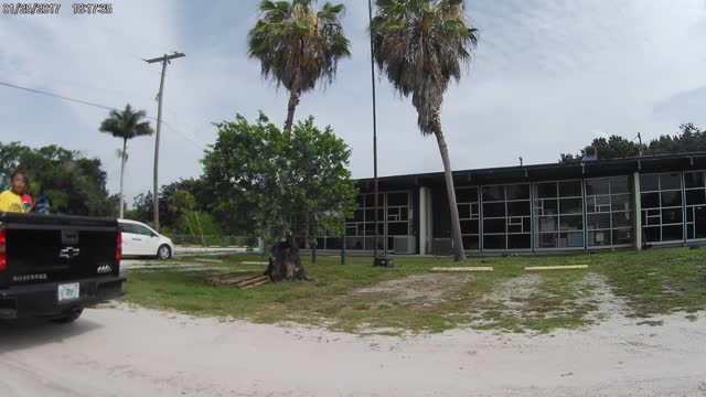 (00141) Part Ten (D) - Moore Haven, Florida. Driving the Hood!