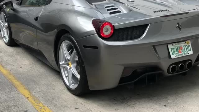 Ferrari 458 Spider Cold Start and Rev Miami