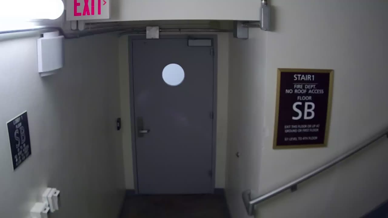 6151RHOBSBRSBST1STAIRWAYSIDE_2021-01-06_21h20min03s743ms.mp4