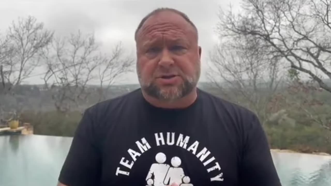 ALEX JONES TALKS ABOUT WORLD WAR THREE