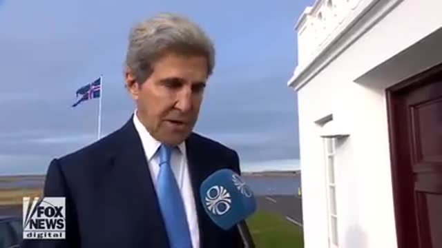 John Kerry caught taking a private plane