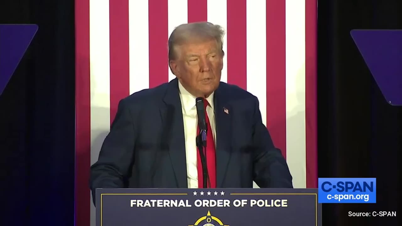 WATCH: The Donald Gets Standing Ovation from Police after Vowing to Restore Law and Order