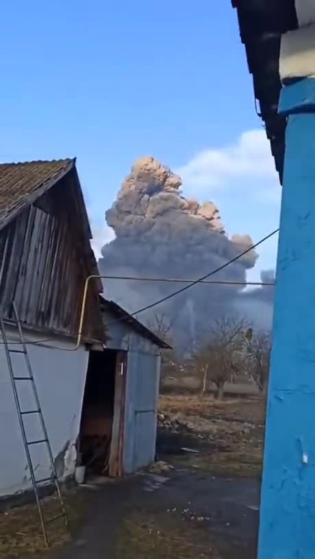 A powerful Explosion in the direction of Mariupol