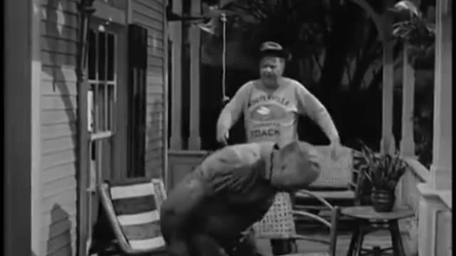 Petticoat Junction - Season 1, Episode 05 (1963) - The Courtship of Floyd Smoot