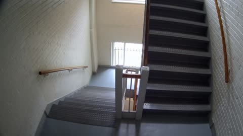 3883FHOB03Stair7_2021-01-06_10h02min04s927ms.mp4